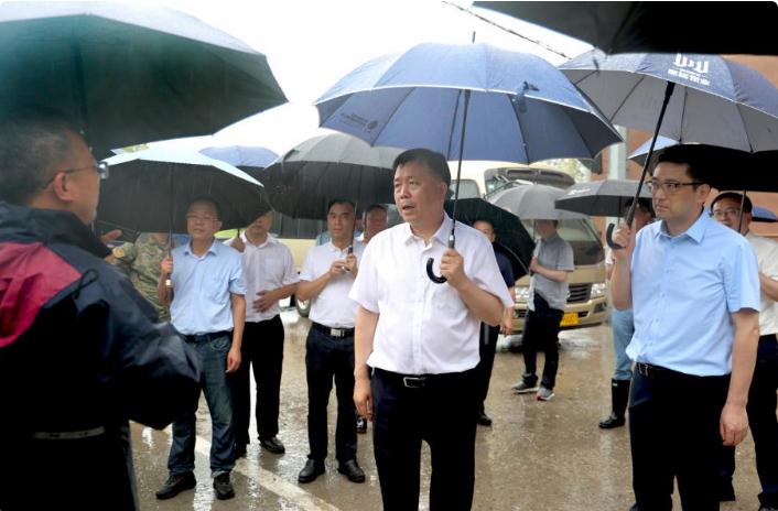 市領(lǐng)導(dǎo)檢查督導(dǎo)防汛防臺工作，把防汛防臺措施抓實(shí)抓細(xì)抓到位